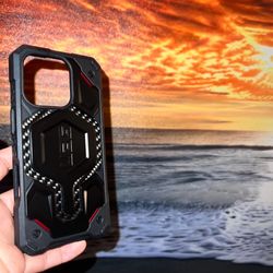 UAG Monarch Pro Case with MagSafe for iPhone 15 Pro