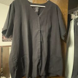 Scrubs Nursing Medical 2X lightly used. 