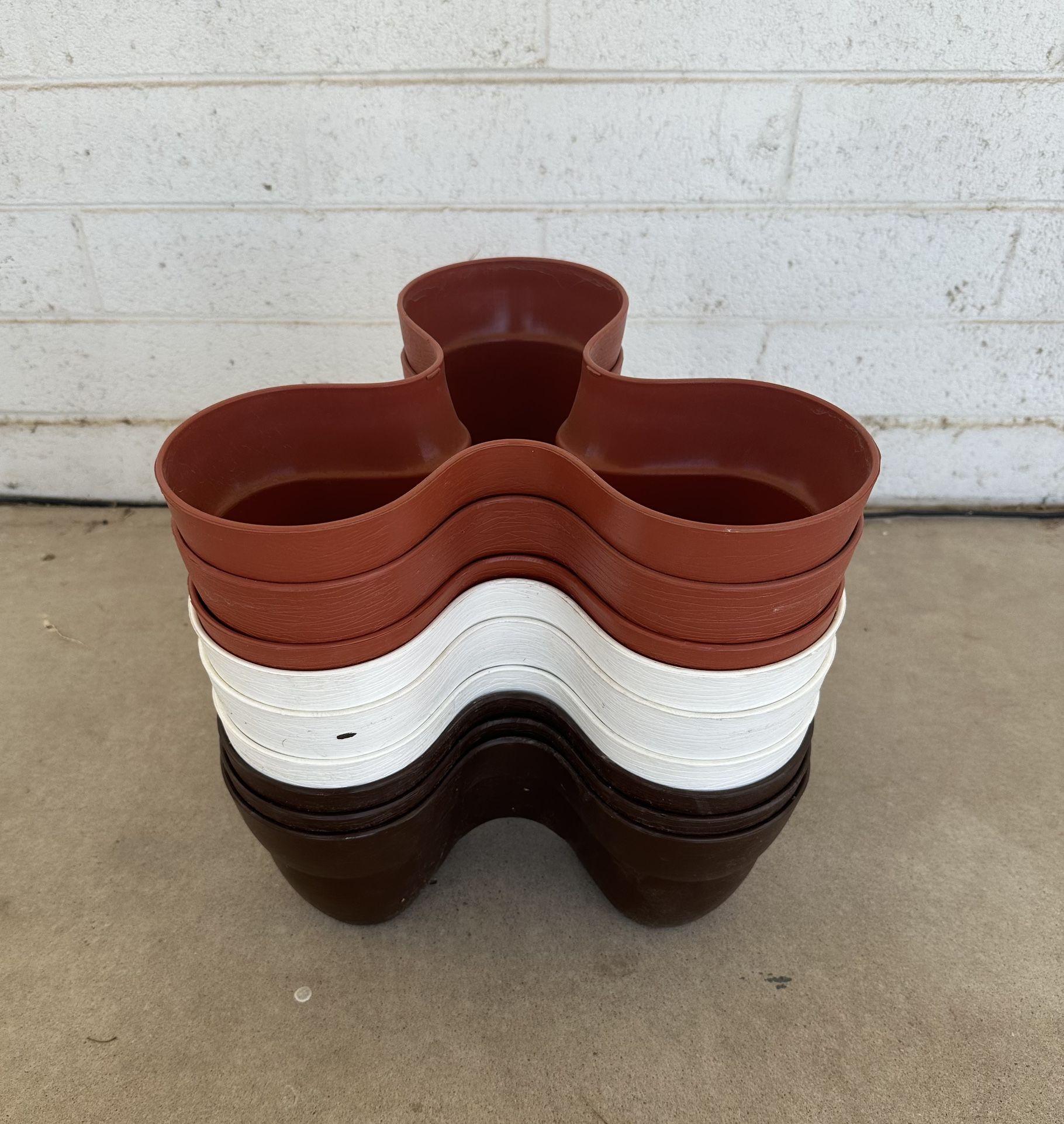 9 Thick Plastic 3-section Stackable Flower Plants Planters Pots