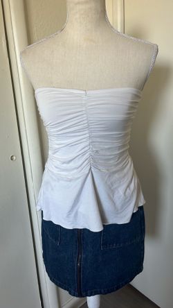 White ruffled tube top