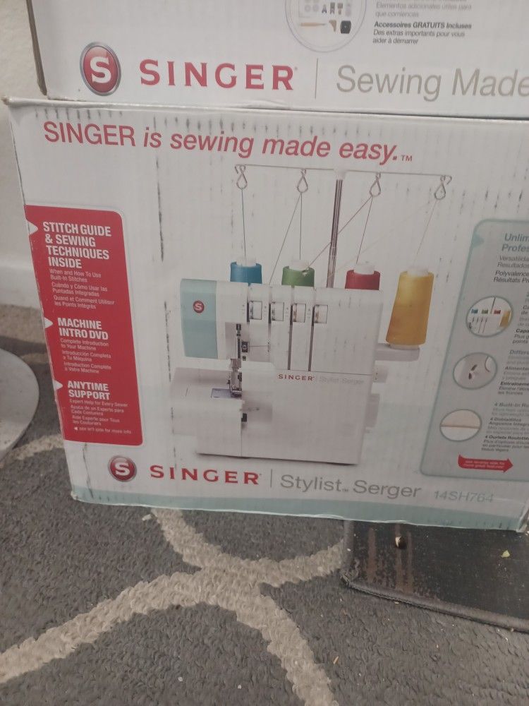 SINGER Stylist Serger Mosel 14SH764