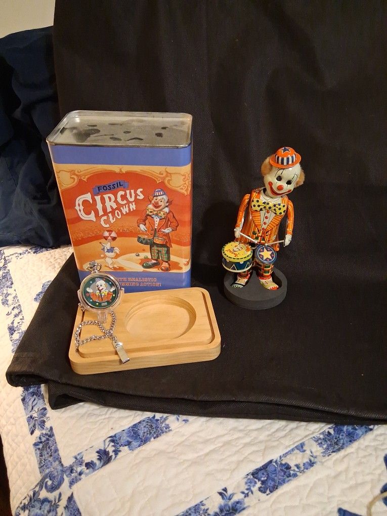Fossil Windup Tin Clown With Limited Addition Watch