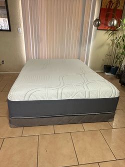 QUEEN SIZE SET MEMORY FOAM