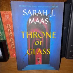 Throne Of Glass, Heir Of Fire, Queen Of Shadows