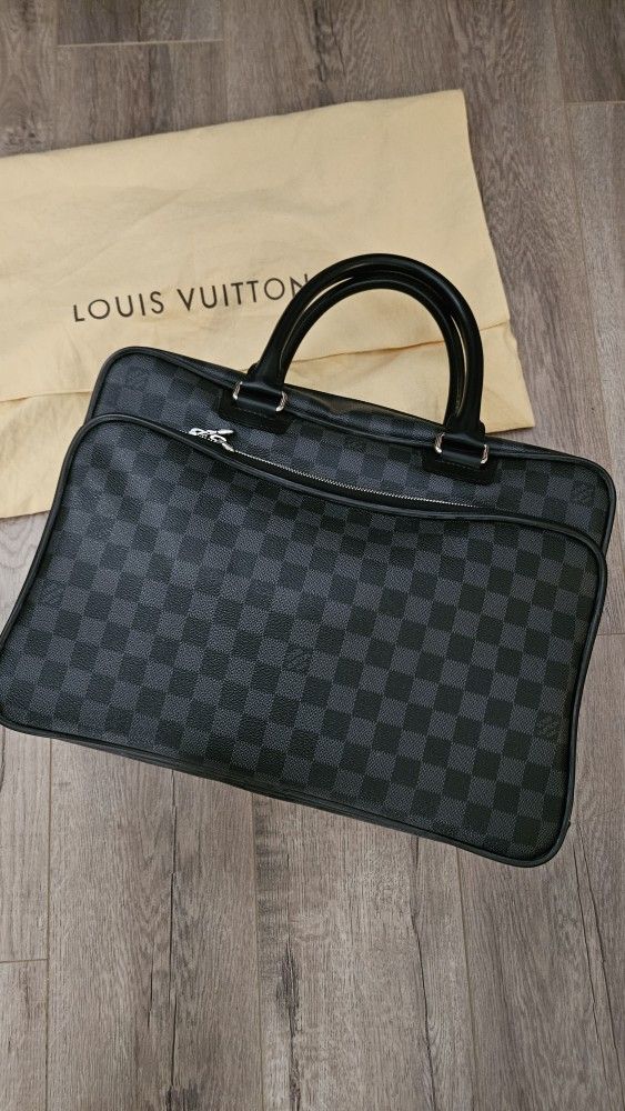 Louis Vuitton Icare Damier Graphite