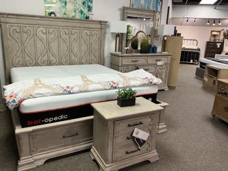 Artesian Storage Bed Set