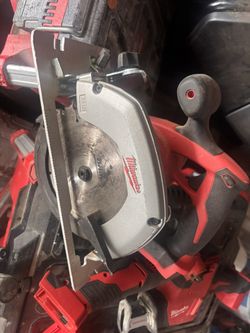 Milwaukee Tools
