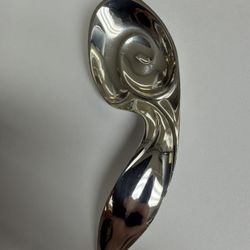 TIFFANY & CO. STERLING SILVER BABY SPOON: BUNNY SHAPE