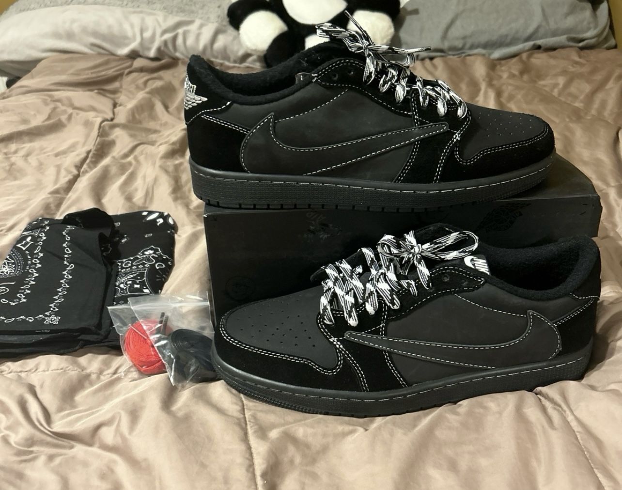 Air Jordan 1 low OG SP Phantom Black