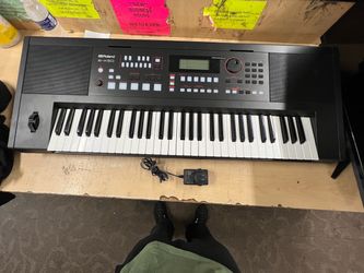 Roland E-X50 Arranger Keyboard $449 ‼️