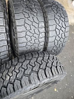 4 used tires Lt285 70r17 
3 FalkenWldpeakAT3
1 toyo OpenCountry CT
$280.00 all 4