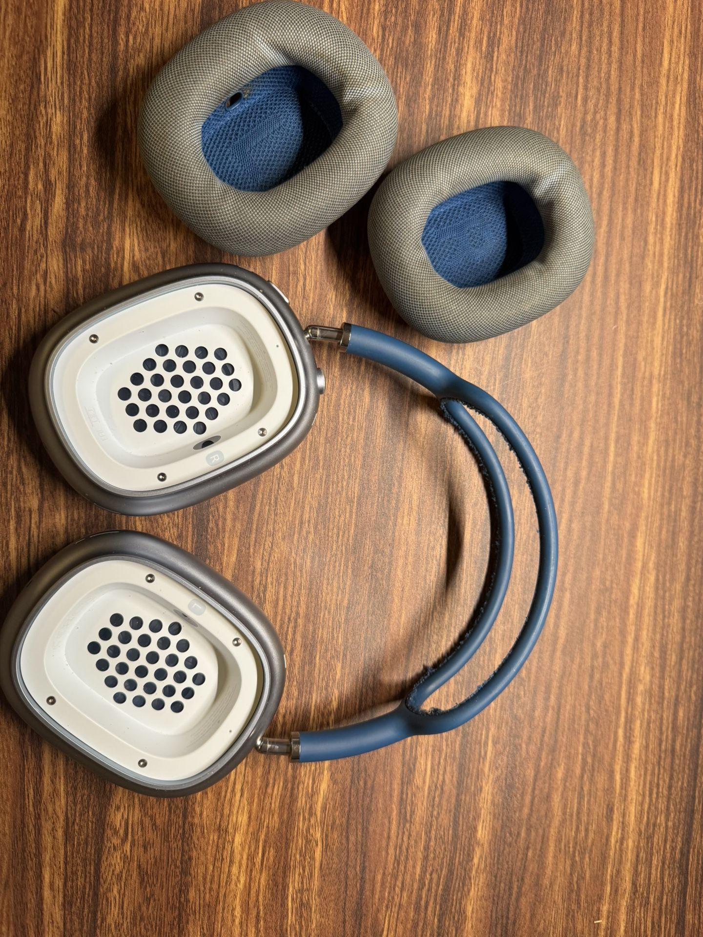 Used AirPods Max 
