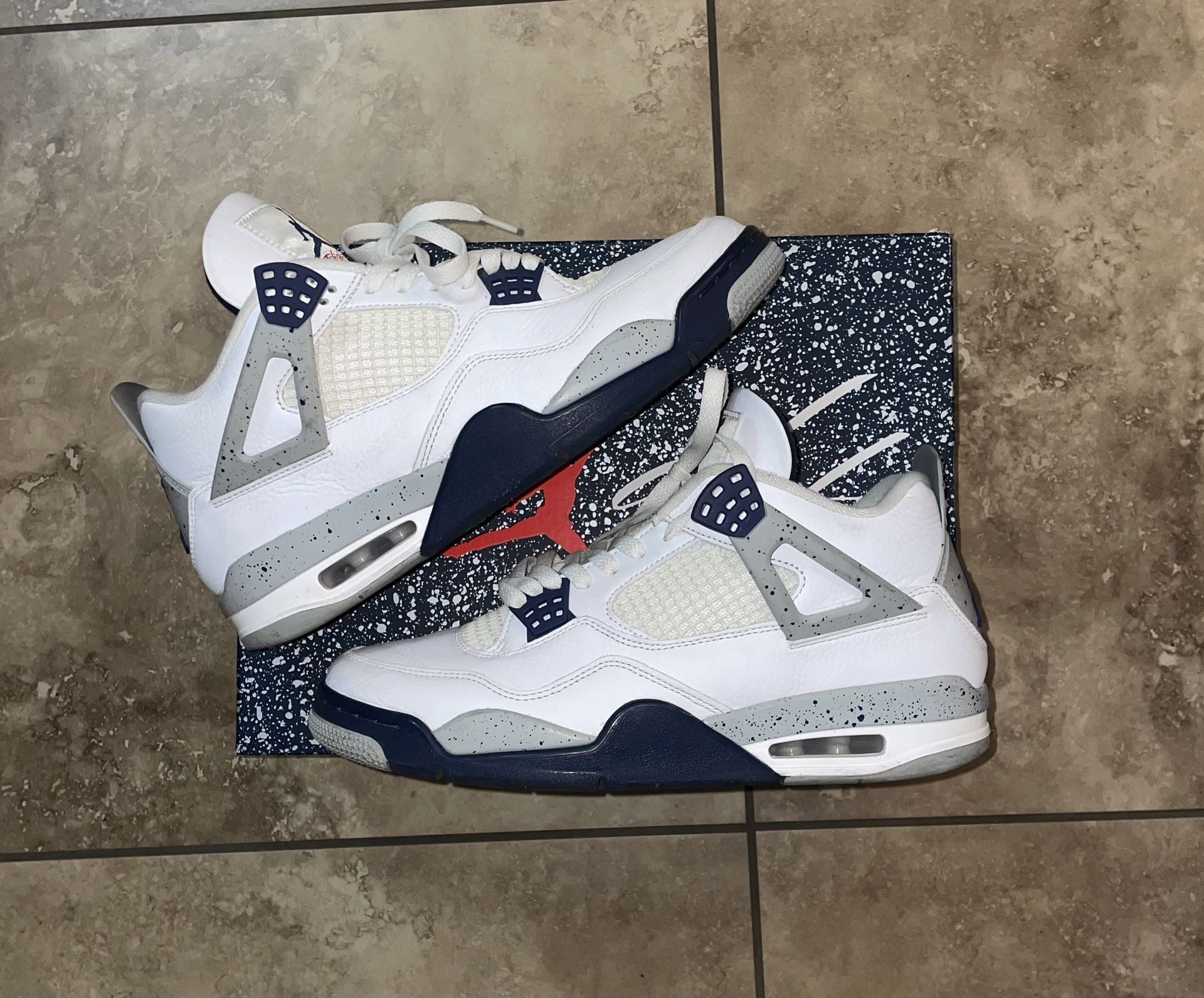 Jordan 4 Retro Midnight Navy (2022) Size 10.5