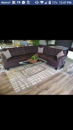 3 Pcs Modern sectional with ottoman