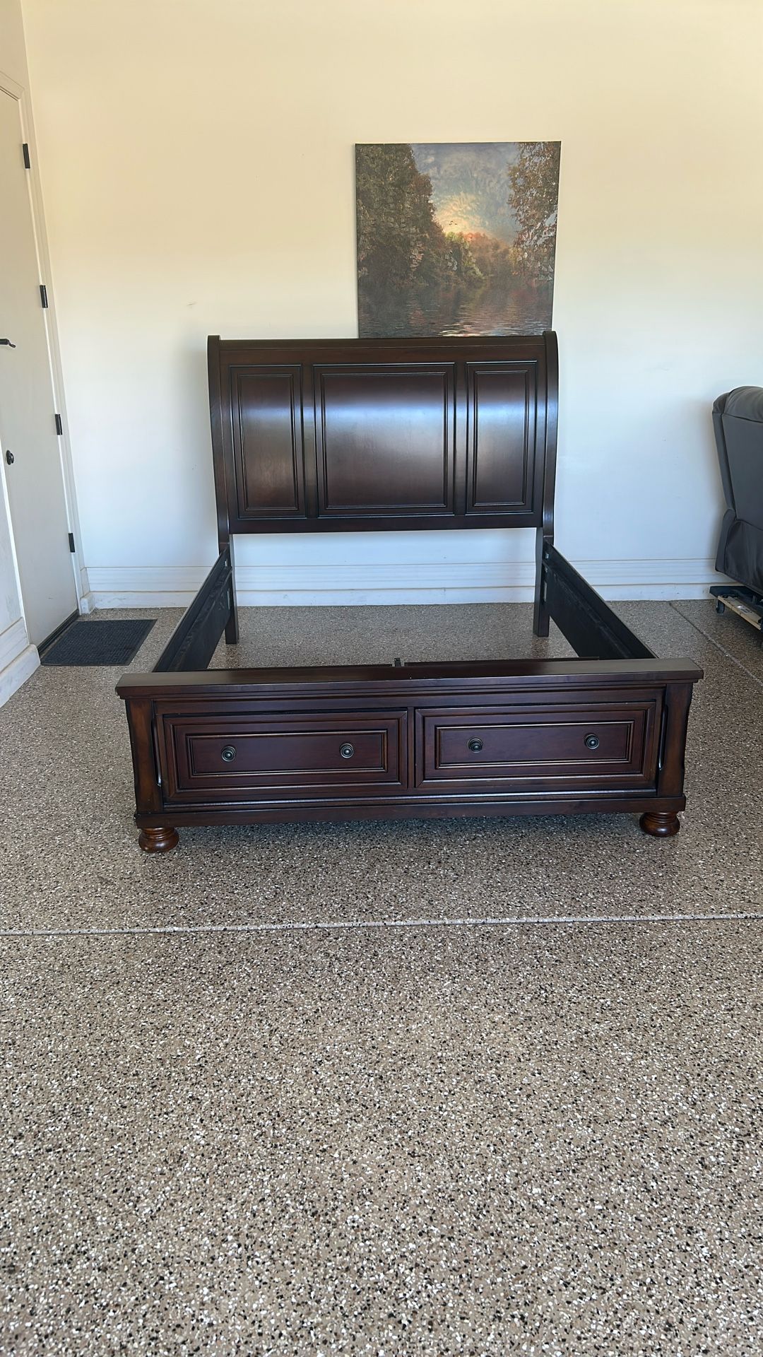 Queen Bed With Mattress