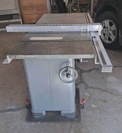 Table saw -1939 Delta Uni-Saw