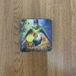Snow White (IMAX Exclusive) Mystery Pin