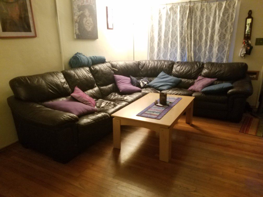 4 pc leather sectional couch