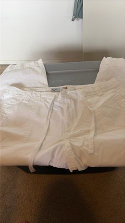 Old Navy White Chino capris