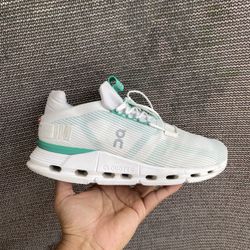On Running Cloudnova Undyed White Mint