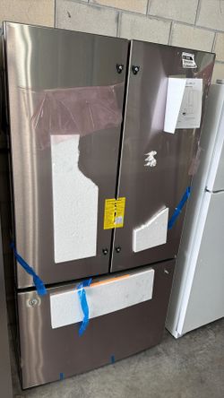 Refrigerator 33”