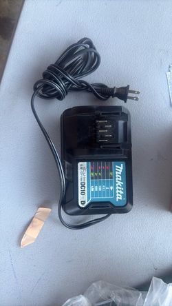 Makita DC10WD Battery Charger