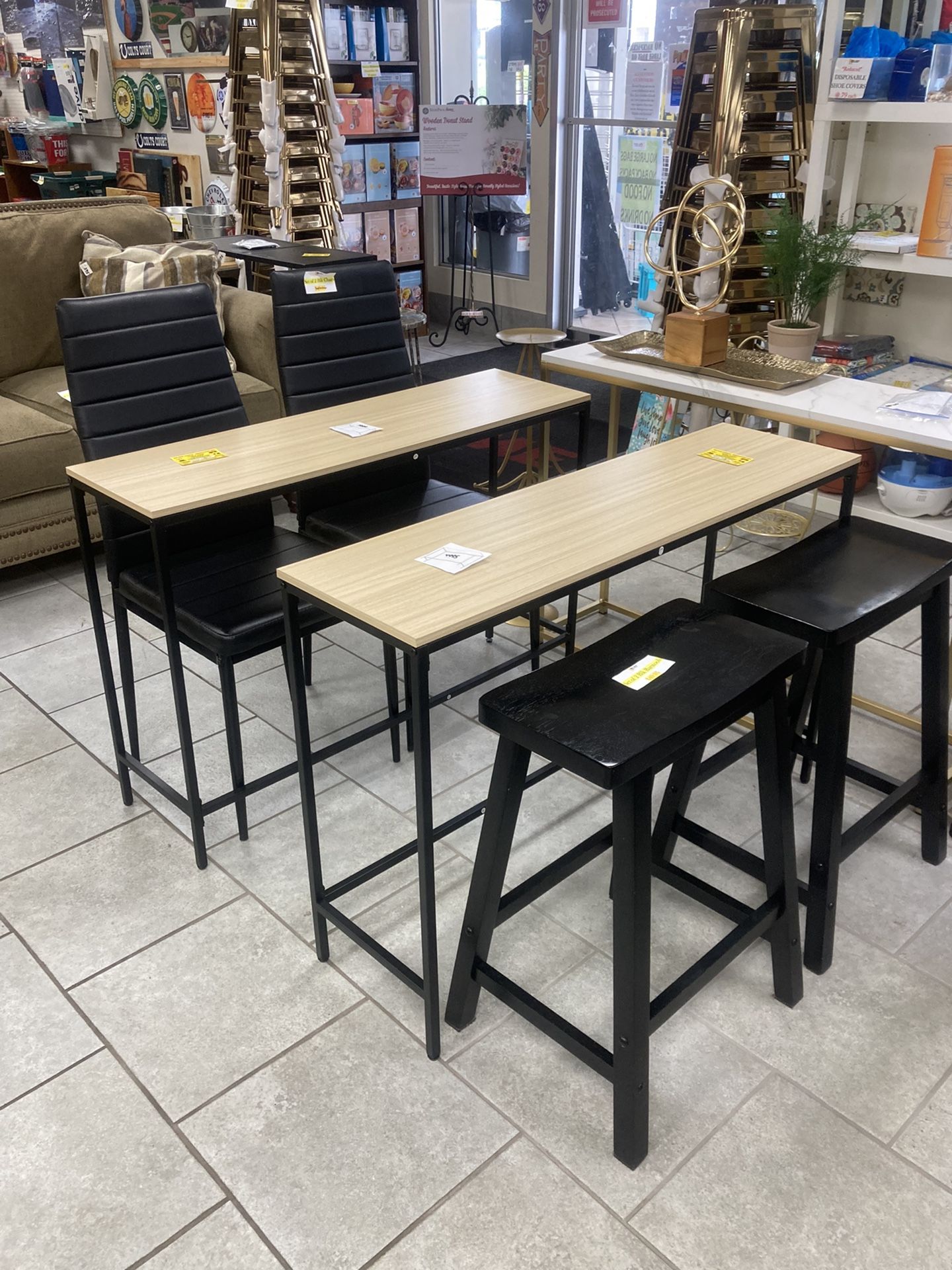 Entry Way Table/Small Space Saving Table