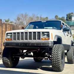 Jeep Cherokee sport 4x4 