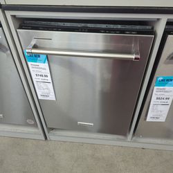 KitchenAid 24in Built In Dishwasher 