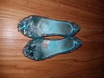 Elsa sleeper size 9/10