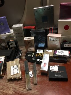Sale perfumes y maquillaje
