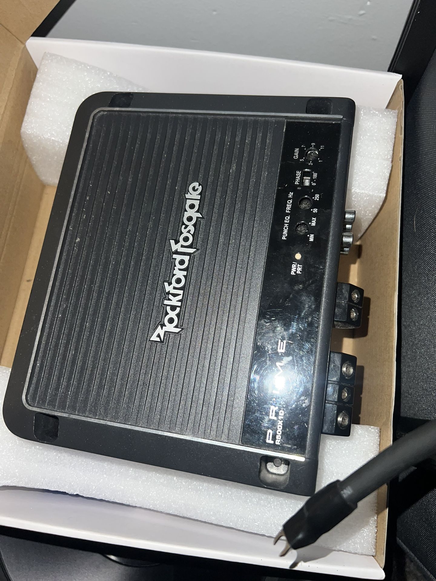 Rockford Fosgate 12 In Sub With Amp And Wiring