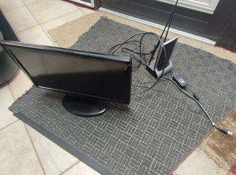25" TV With Amplified Antenna