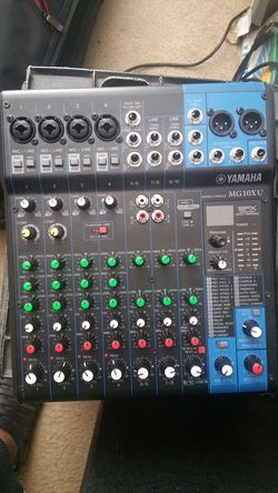 10 channal Yamaha audio mixer