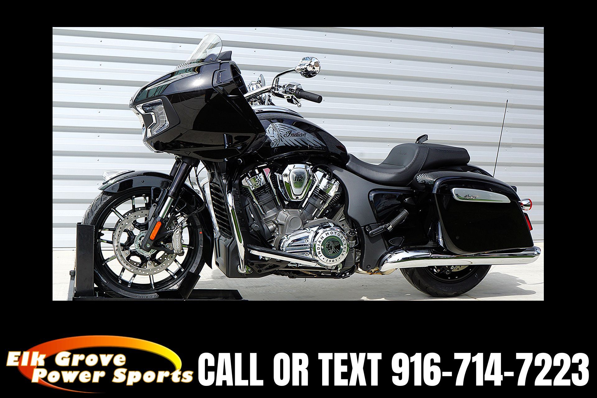 2025 Indian Motorcycle Challenger� Limited 112 (IND433914)