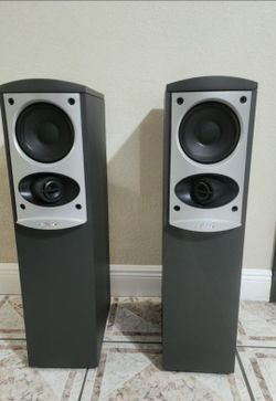 Bose 601 Series IV Speakers – Excellent condition.