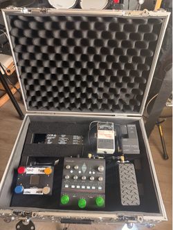 Kemper Player and custom MIDI controller and flight case