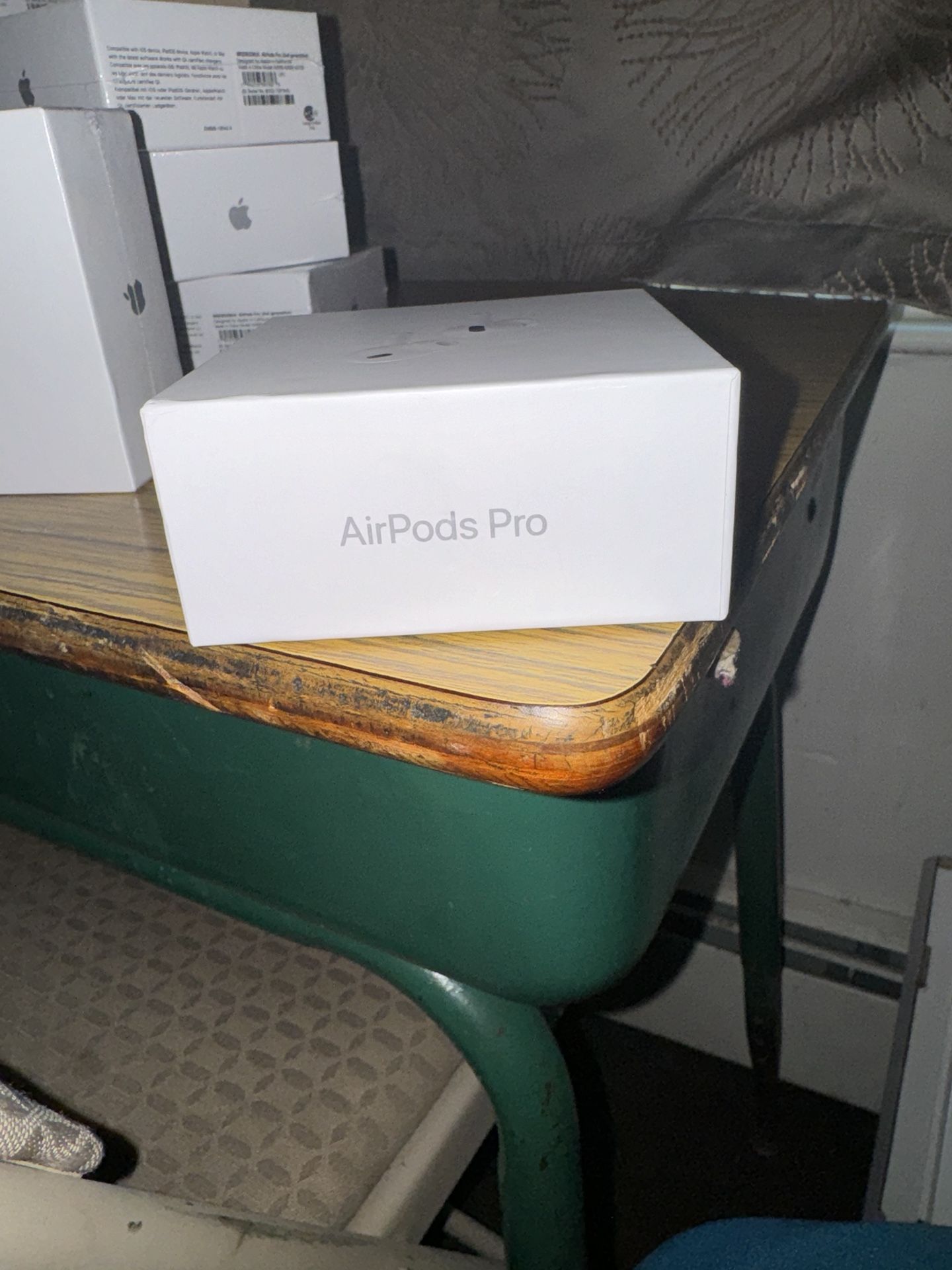 Apple AirPods Pro 2nd Generation with MagSafe Wireless Charging Case - White