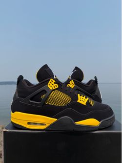 Air Jordan retro 4 thunder size 13