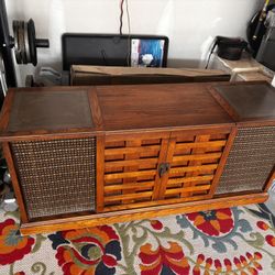 1960’s Vintage Record Trutone Record Player 