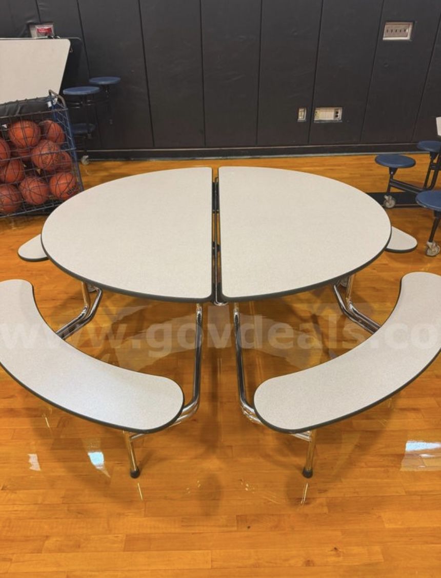 School lunch room Tables For Sale