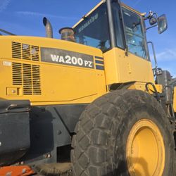 2012 komatsu 200 loader exc cond 