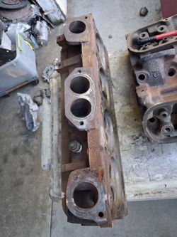 Pontiac 7f6 455 round port heads