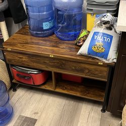Coffee table / table