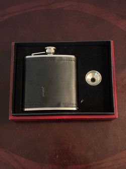 Stainless Steel Flask - Sleek and Durable Hydration (cleaned out)