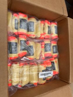 5 cajas de guantes at $25 la caja traen 6 dozenss 72 pares tamaño small/ large / y XL para cualkier uso jardin contrusion etc