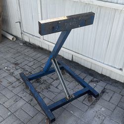 Outboard stand send offer not free