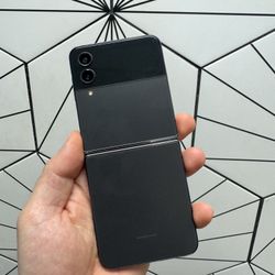 Samsung Galaxy Z Flip4 5G  - 512GB - Factory Unlocked New