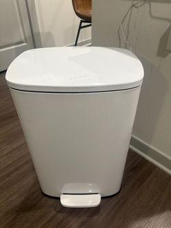 Trash can