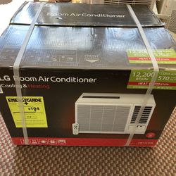 LG Electronics 550-sq ft Window Air Conditioner with Heater with Remote (230-Volt; 